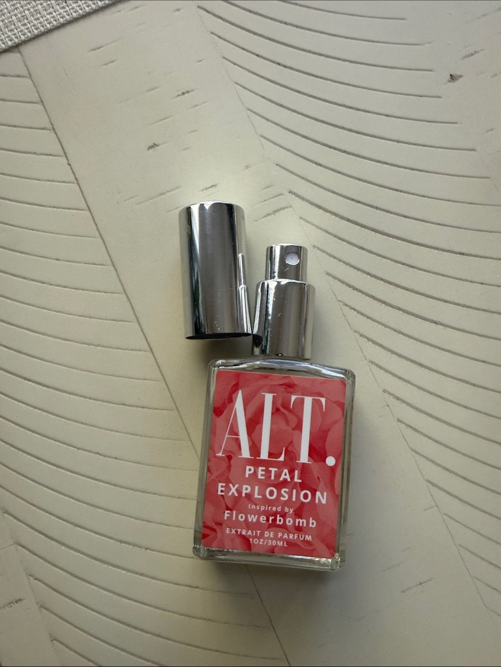 Petal Explosion Floral Perfume Spray - Pink